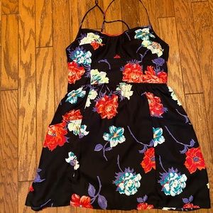 Fun summer party dress with pockets! Lightweight